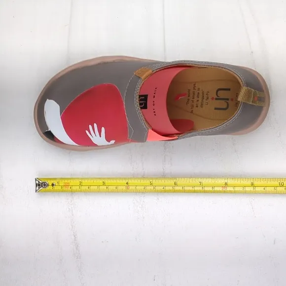 UIN Warm Heart Women's Slip On Sneakers Gray/Red/White sz 4.5