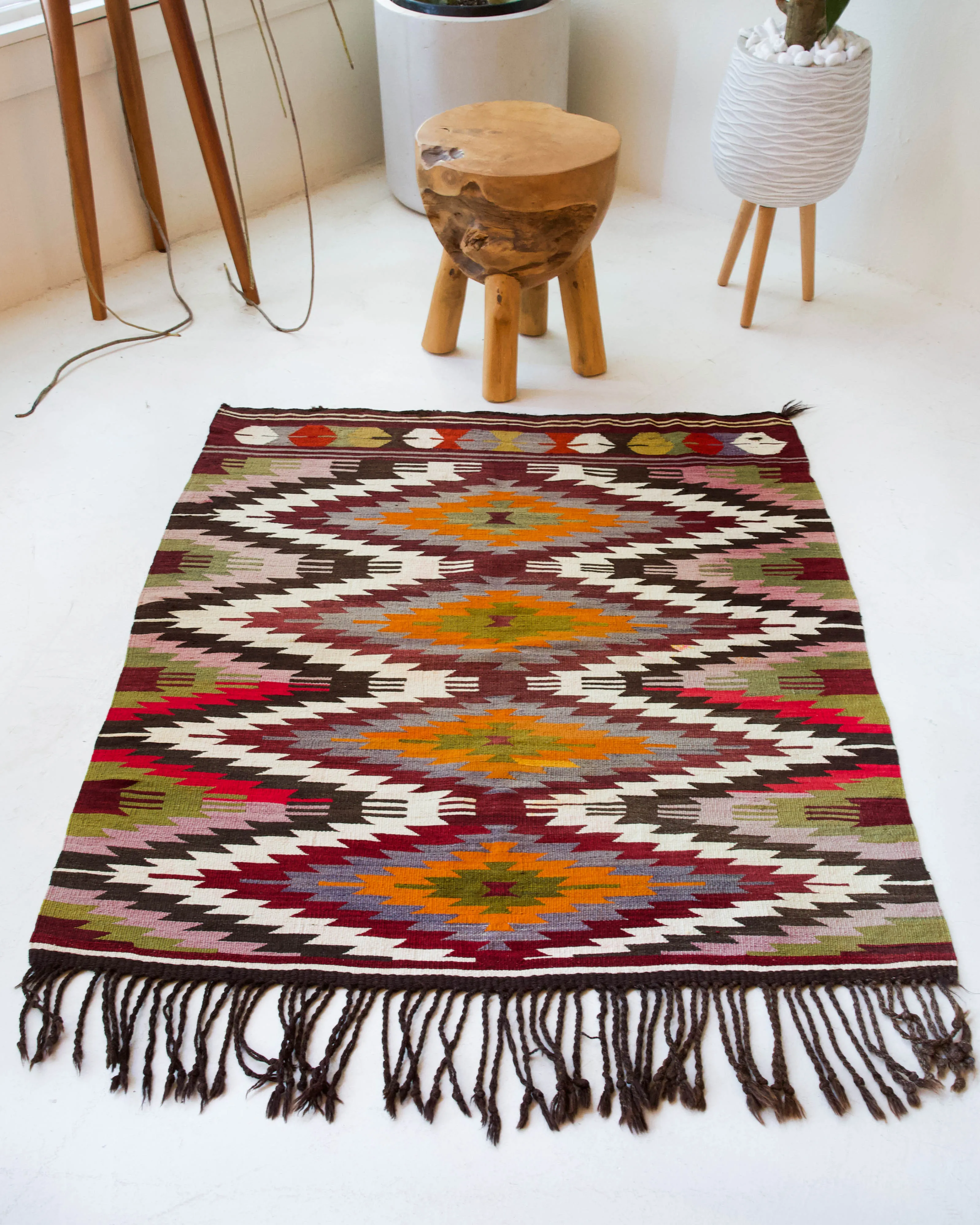 Vintage Toros Kilim Rug 3'9"x4'9"