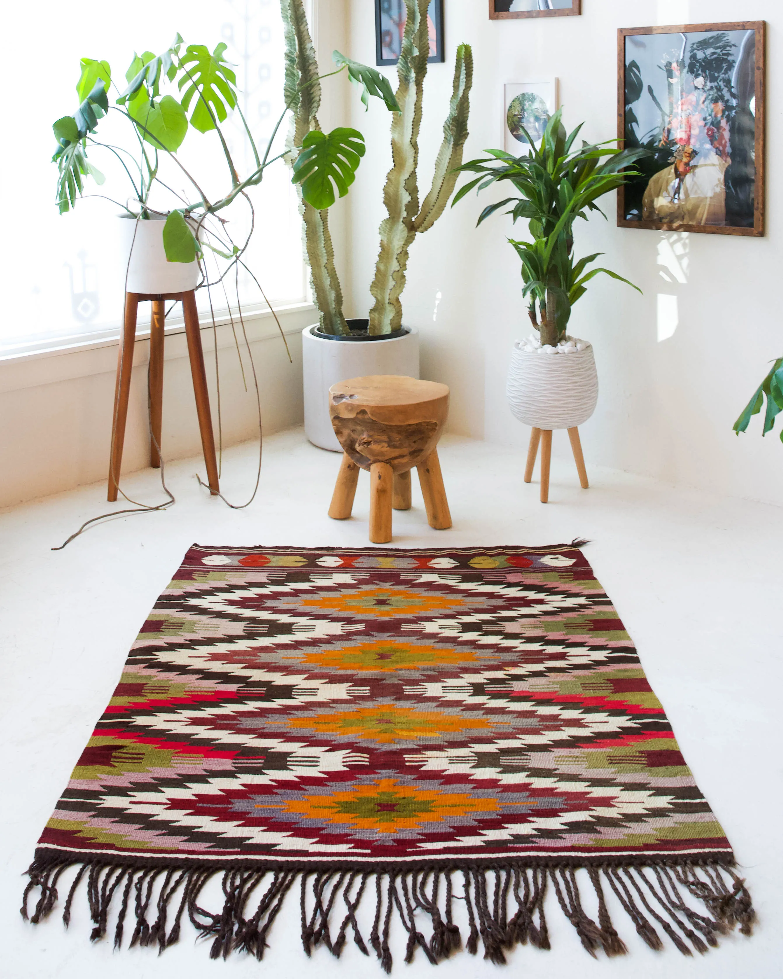 Vintage Toros Kilim Rug 3'9"x4'9"