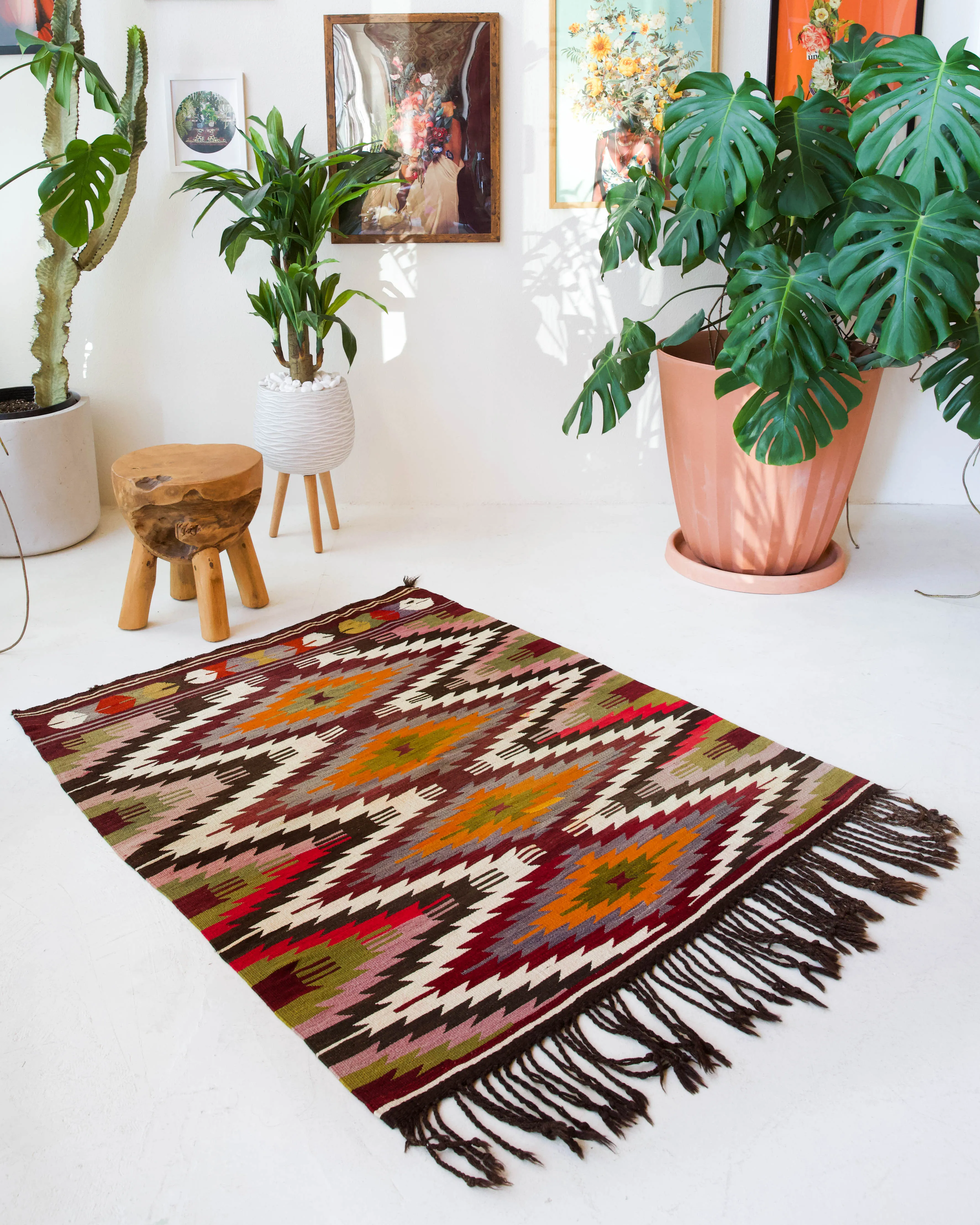 Vintage Toros Kilim Rug 3'9"x4'9"