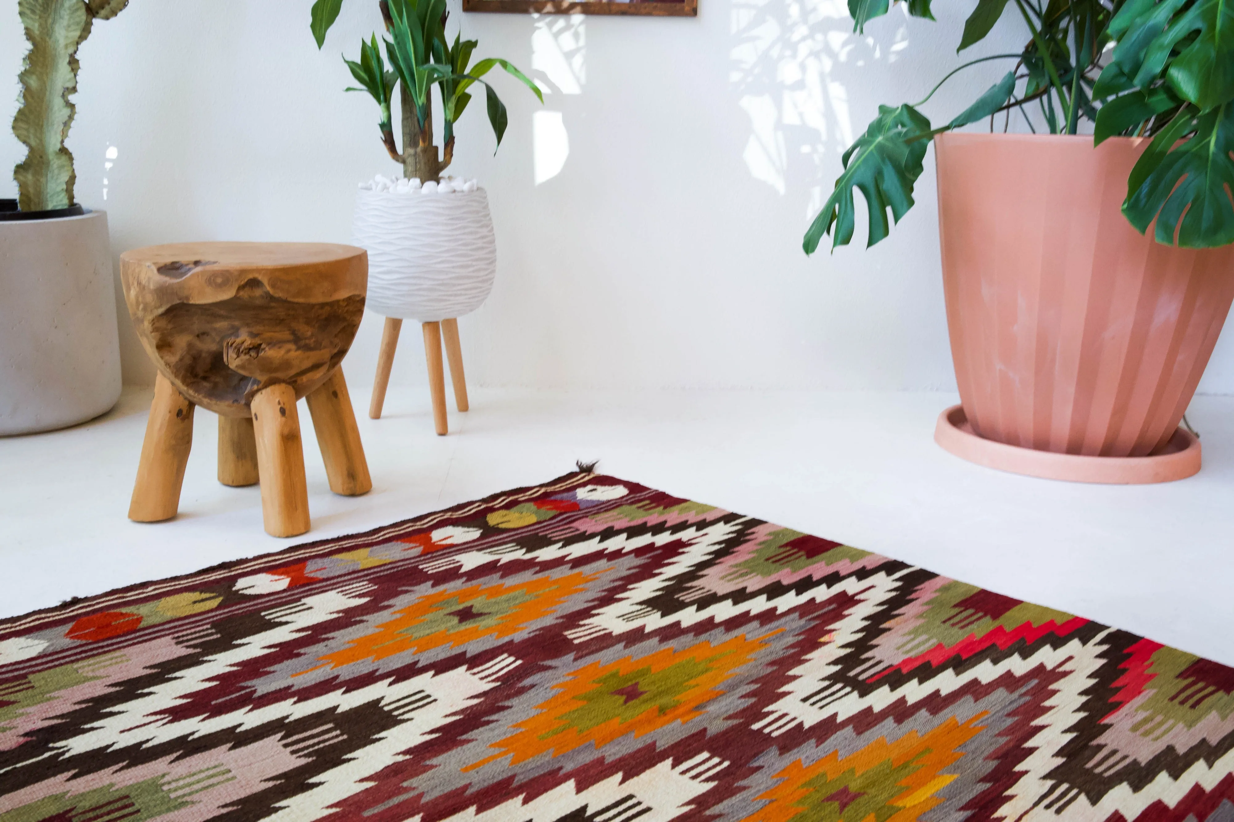 Vintage Toros Kilim Rug 3'9"x4'9"