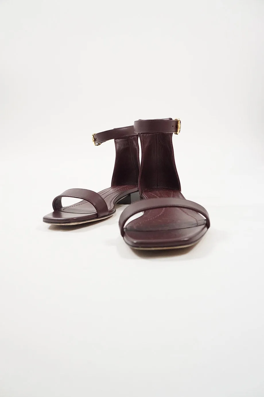 [WS6301] Burberry | Flat sandals