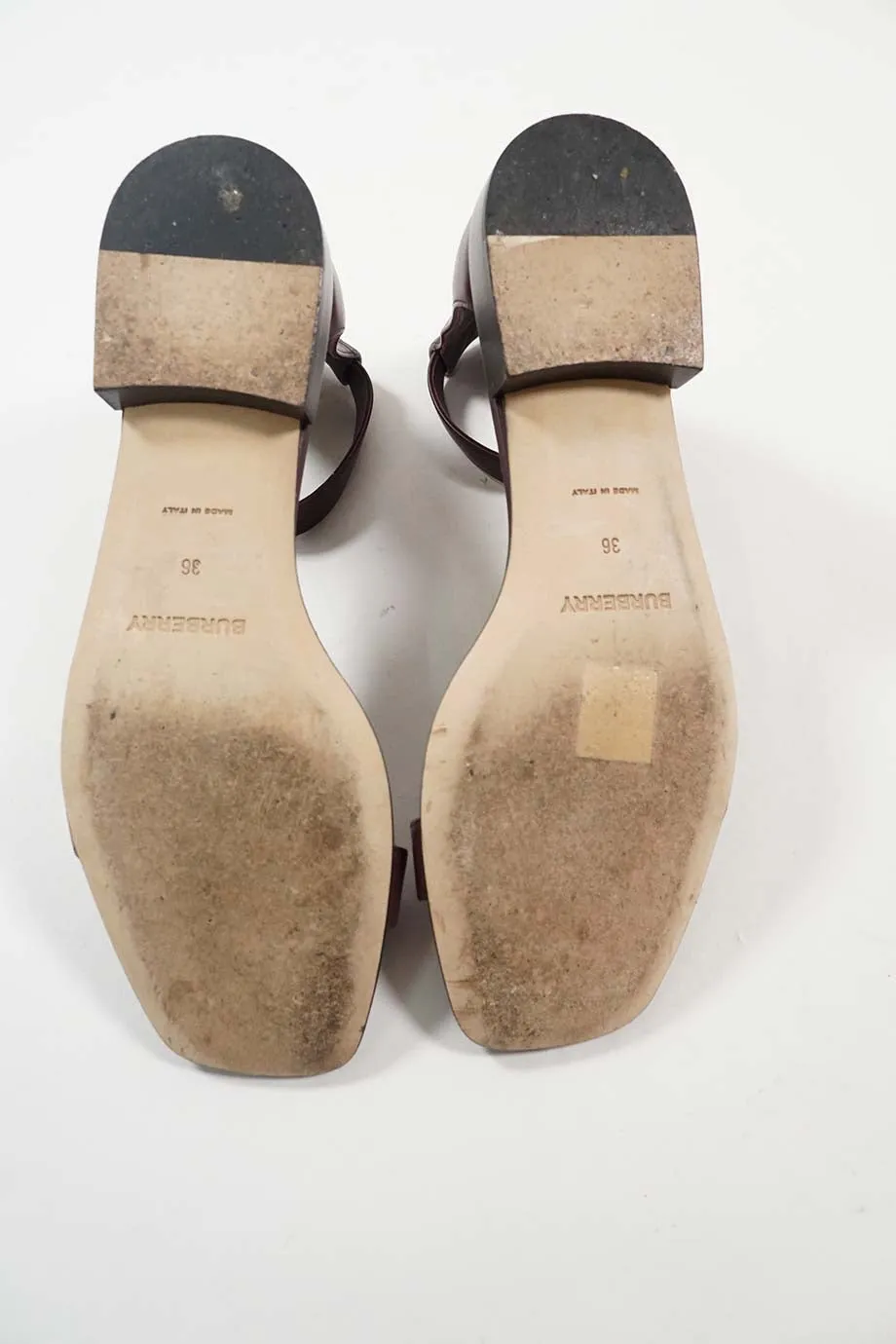 [WS6301] Burberry | Flat sandals
