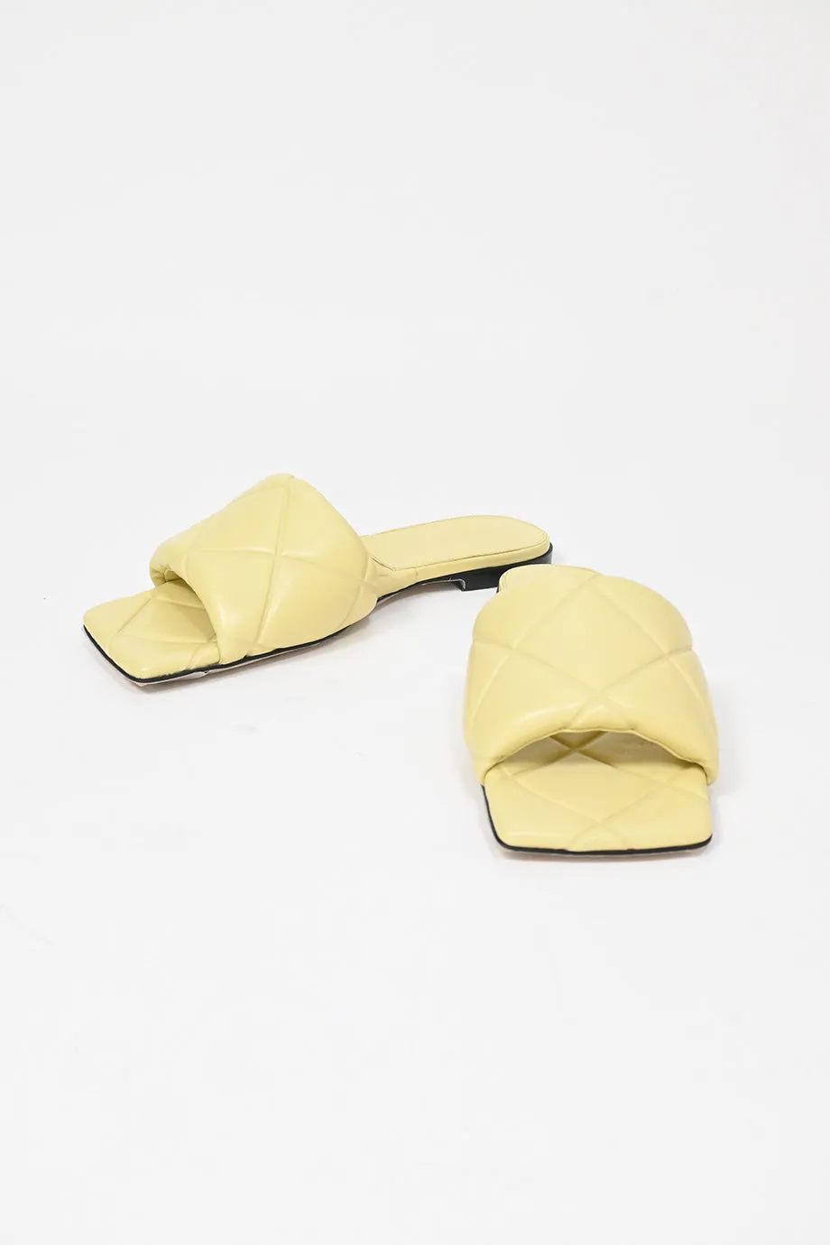 [WS8158] Bottega Veneta | Flat sandals