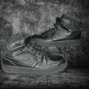 Youth Nike Court Borough Sneakers - Size 5Y